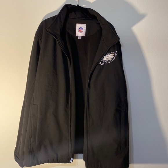 NWOT-NFL Black Eagles Heavyweight Jacket